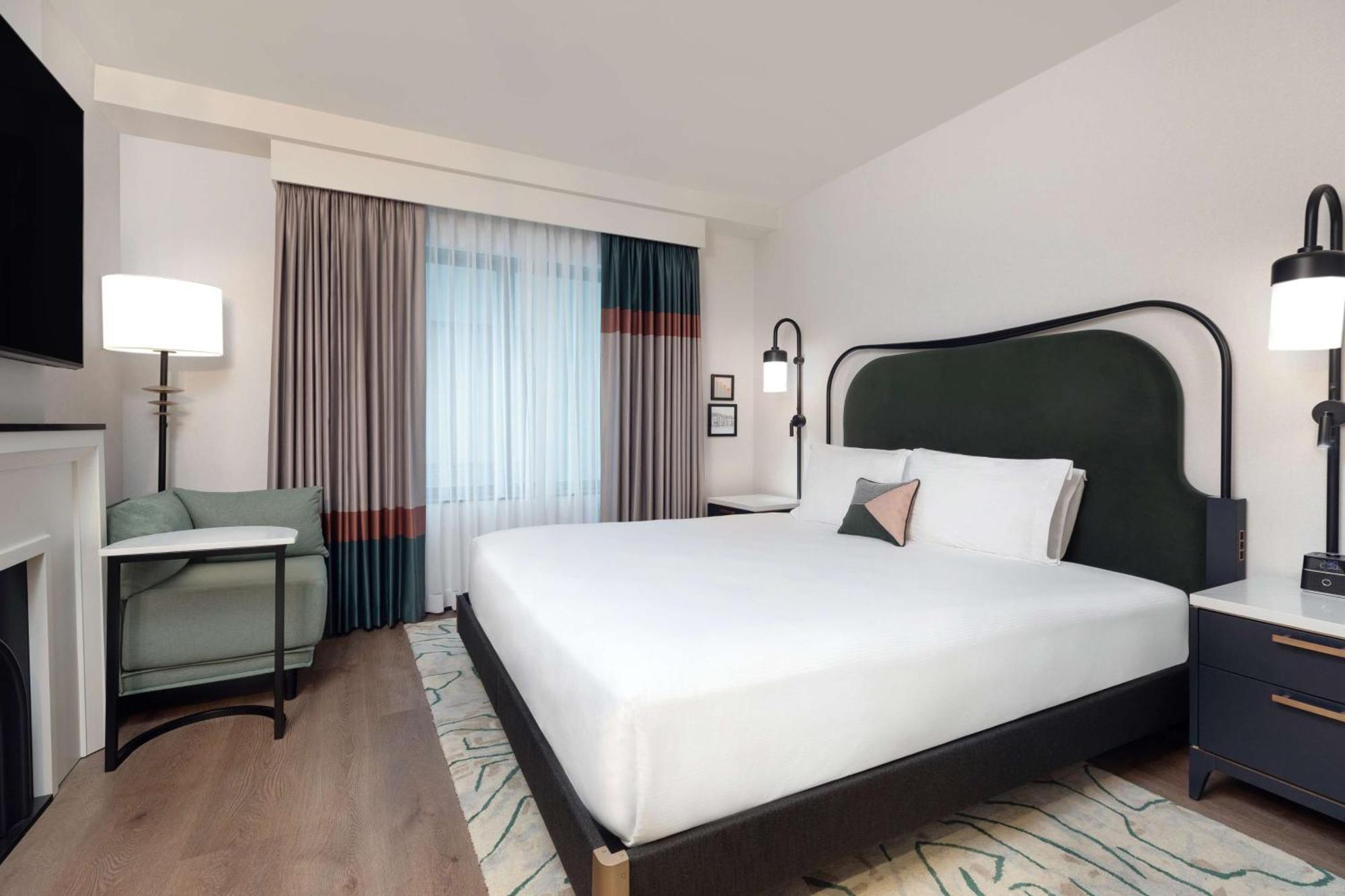 Pennyweight Boston, Curio Collection By Hilton Hotel