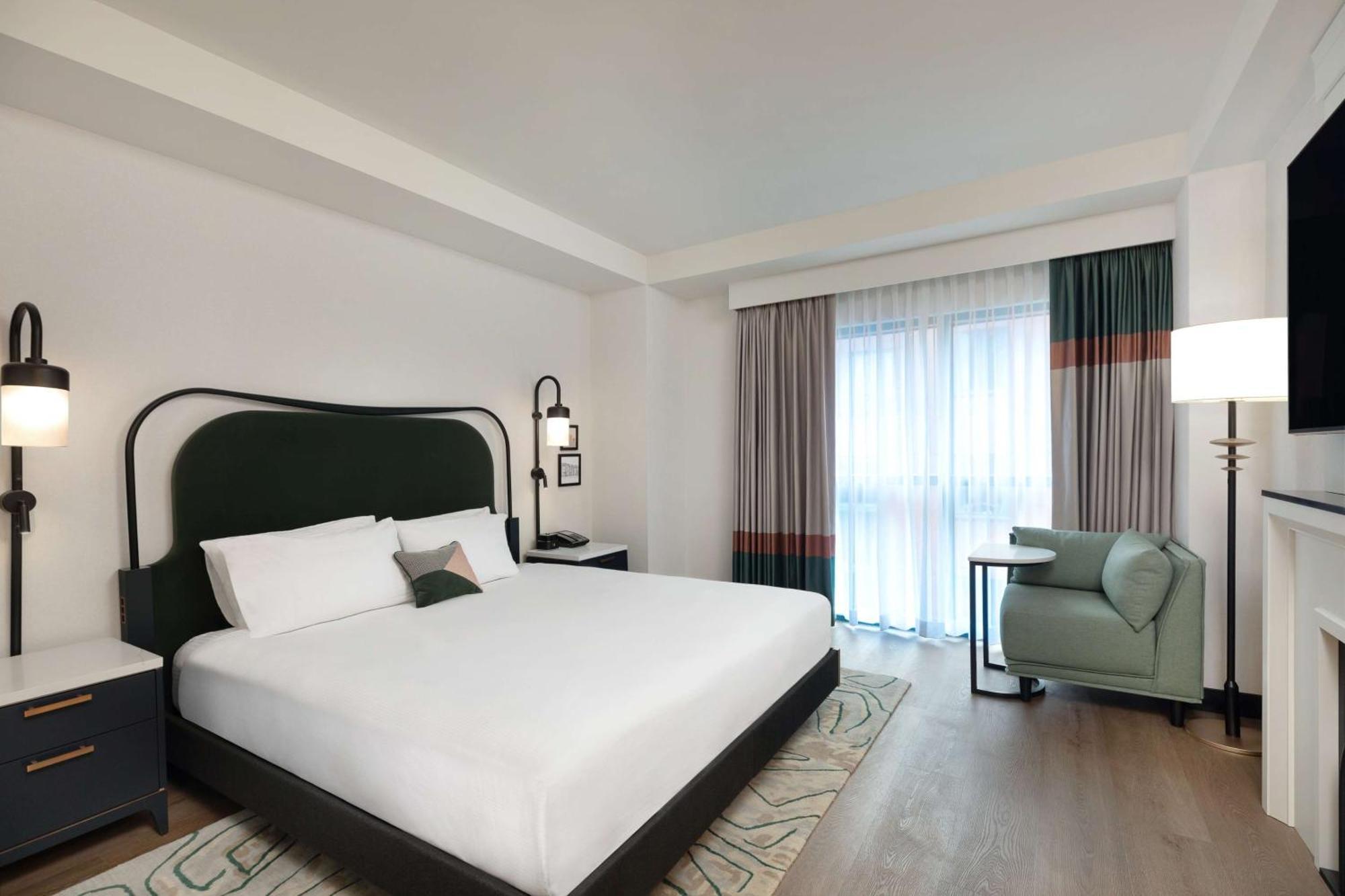 Pennyweight Boston, Curio Collection By Hilton