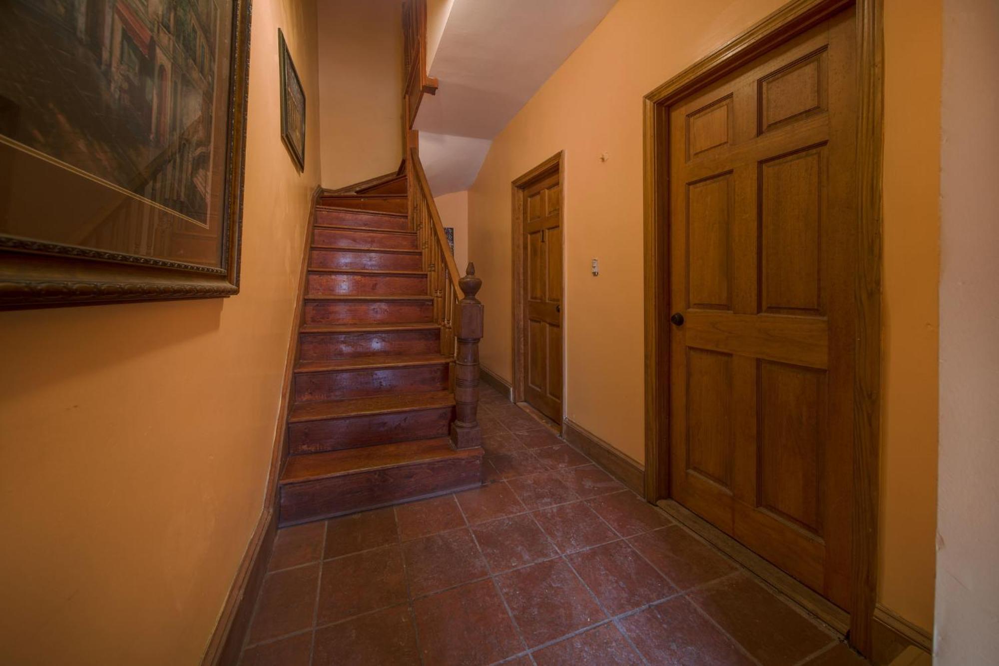 2br In The Heart Of Near Med Apartment *
