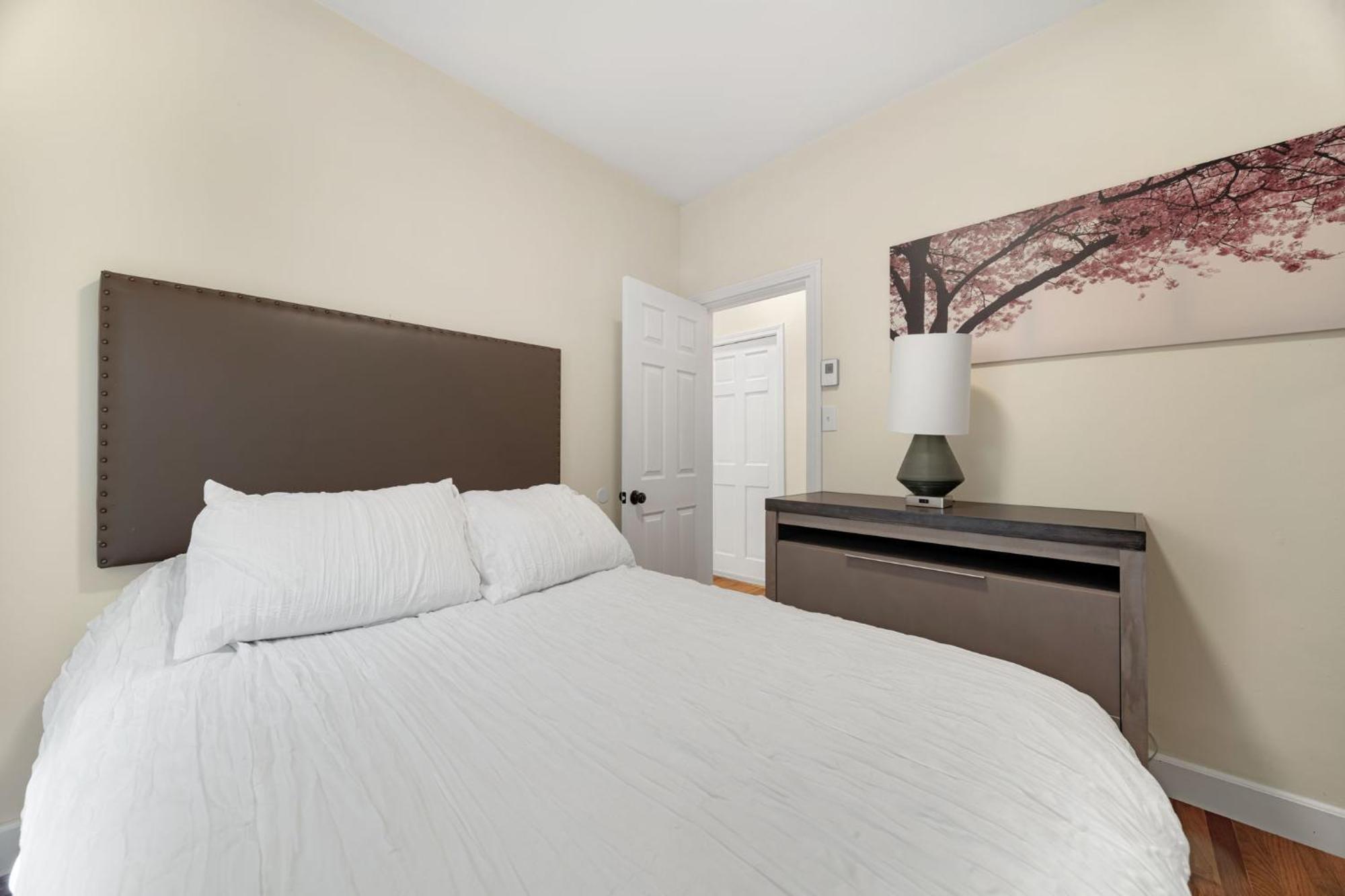 Newly Renovated 2br1ba At The *