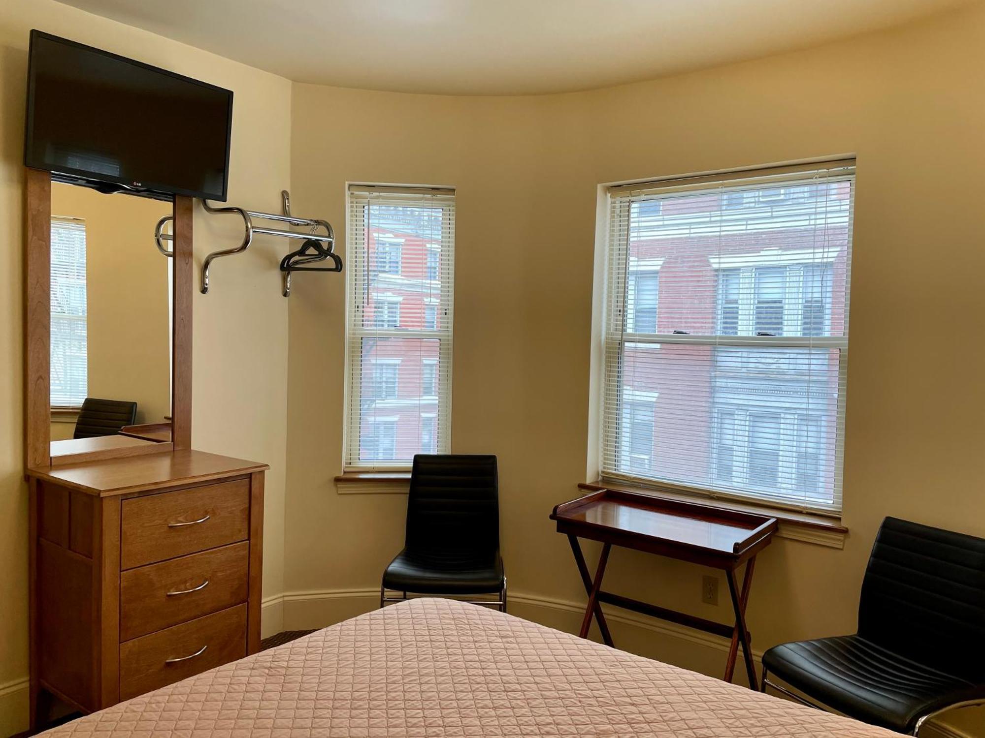 Oasis Guest house Boston