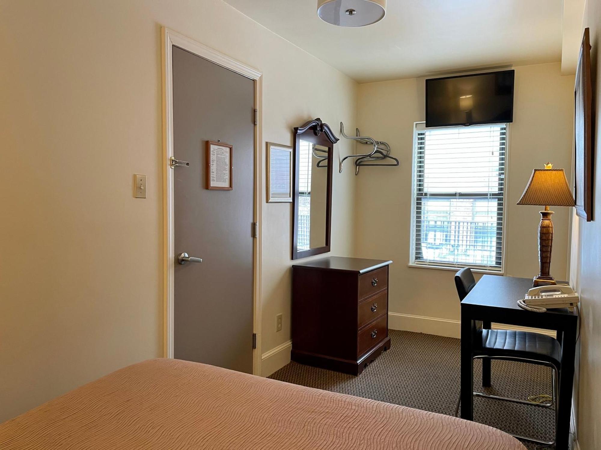Oasis Guest house Boston