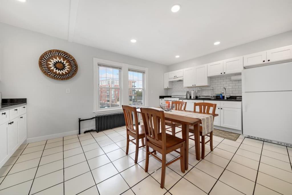 Apartment 5br 2bh Bright & Spacious In Brighton