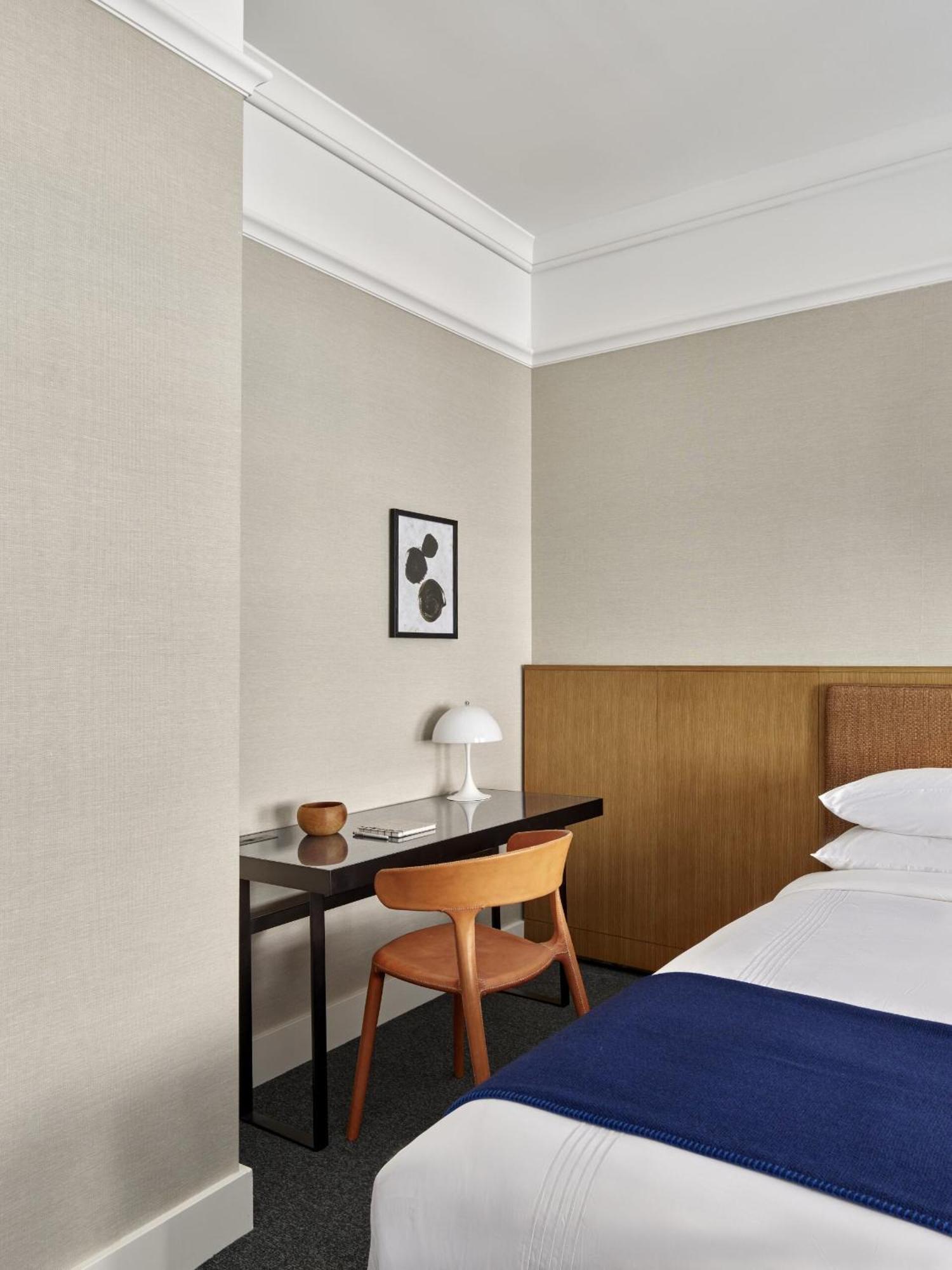 Aka Back Bay Hotel 4*