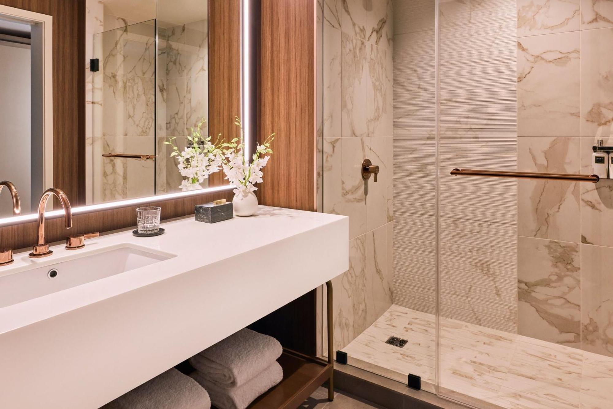 Omni At The Seaport 4*