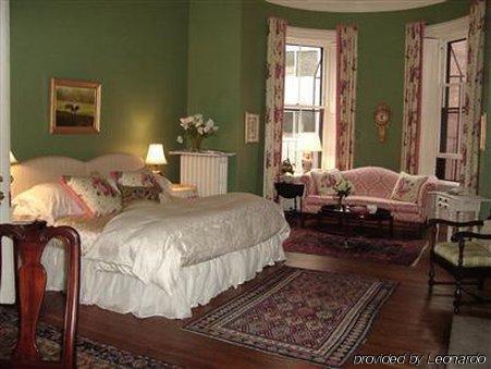 The College Club Of Bed & Breakfast 3*