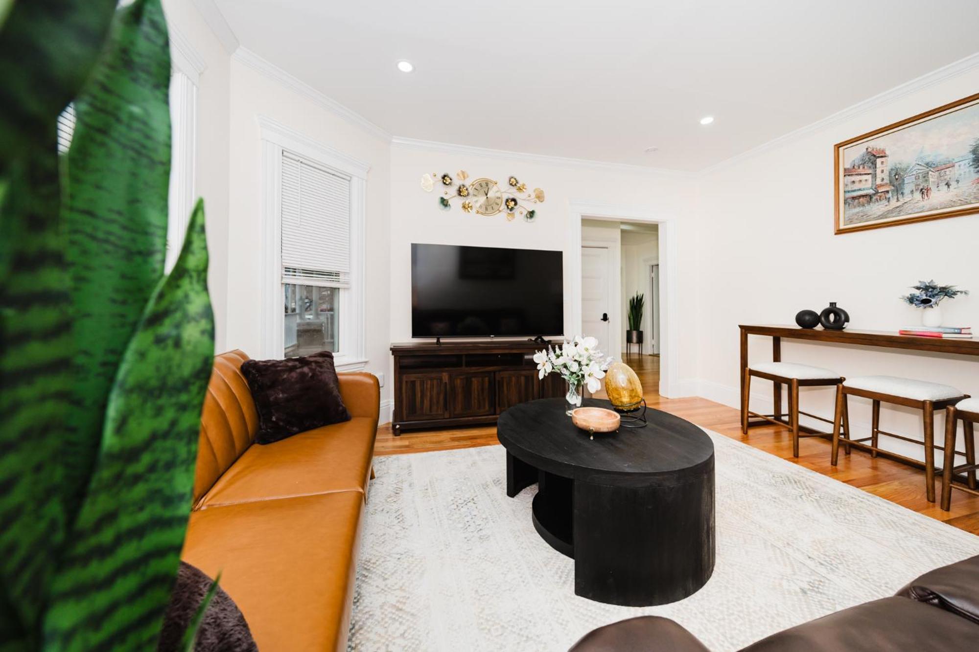 Apartment 76 Carruth - 4br Cozy And Lovely Boston