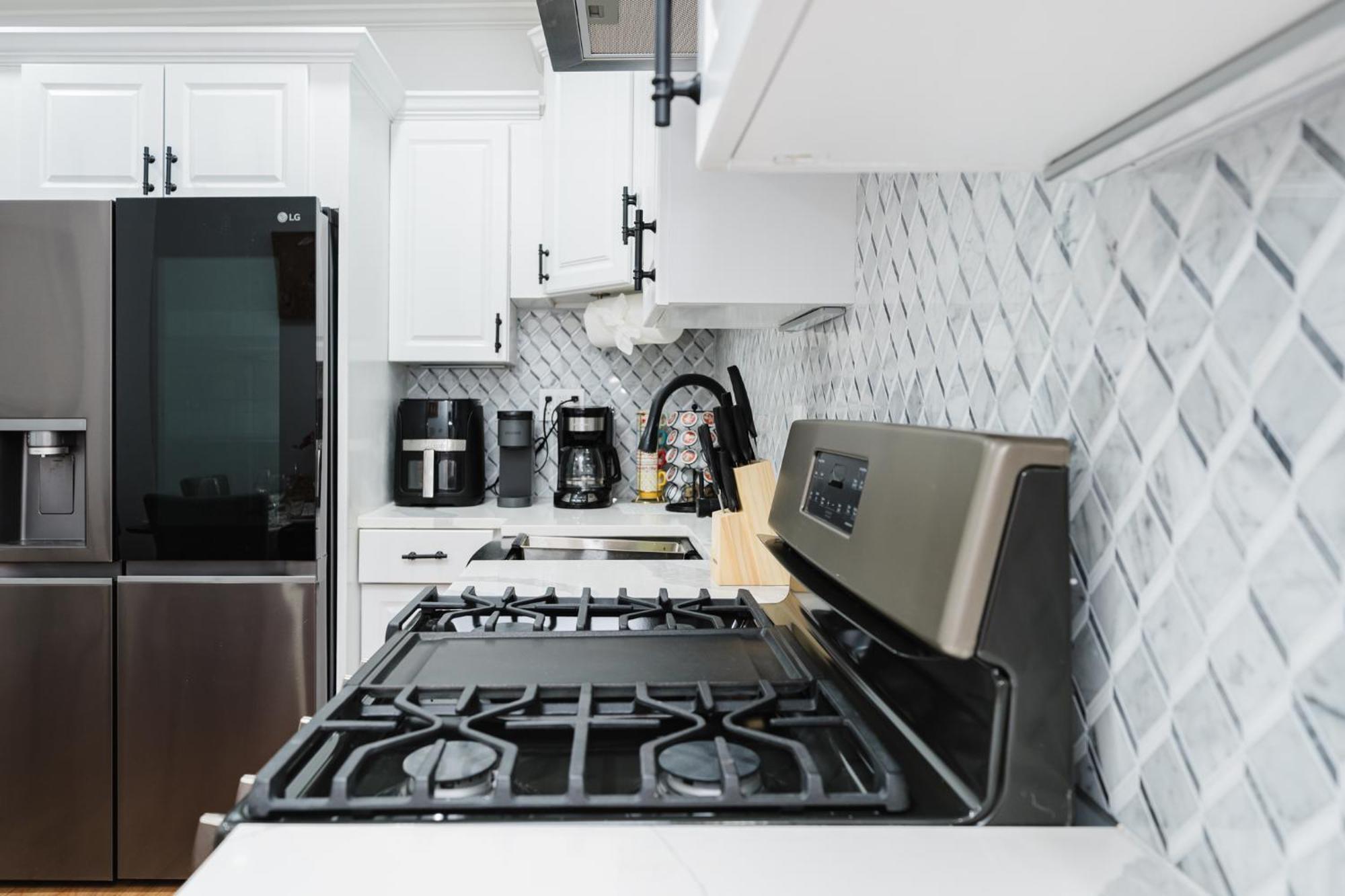 Apartment 76 Carruth - 4br Cozy And Lovely