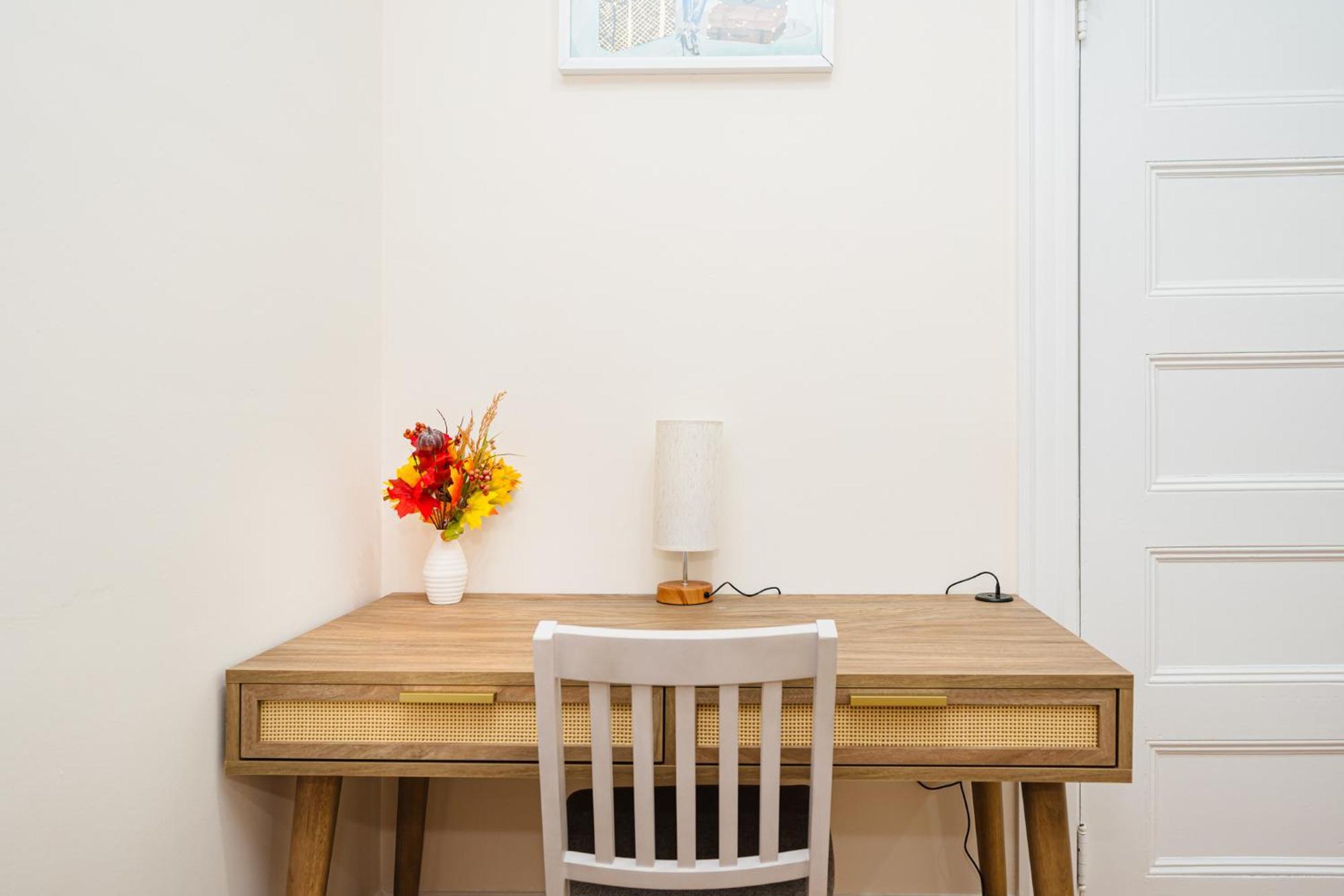Apartment 76 Carruth - 4br Cozy And Lovely *