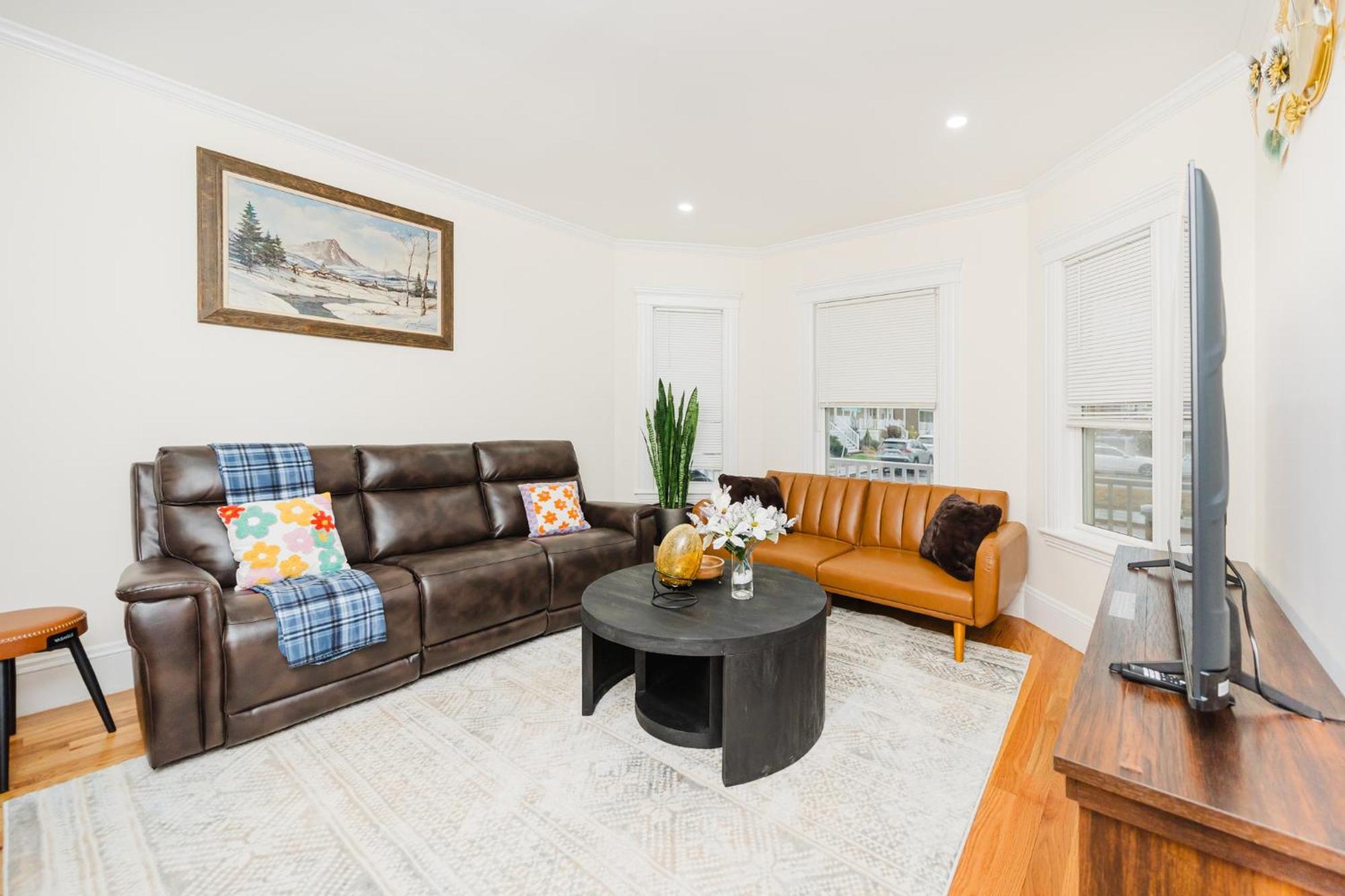 Apartment 76 Carruth - 4br Cozy And Lovely