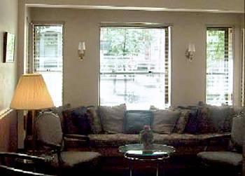 Oasis Guest house 2*