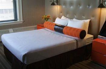Staypineapple, A Delightful Hotel, South End