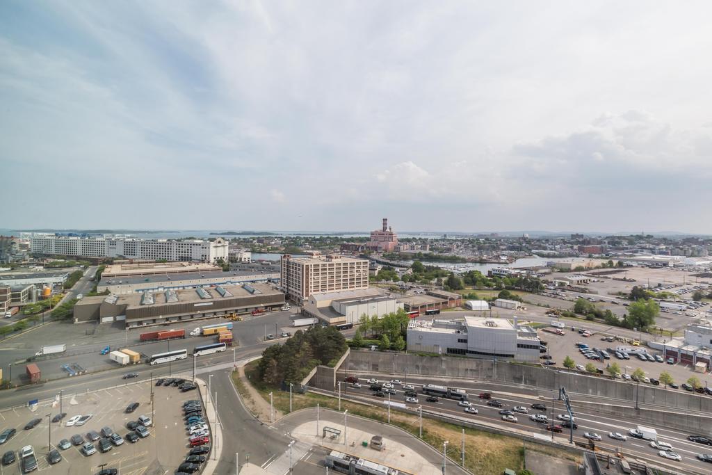 Harbor View Luxury Suites Apartment Boston