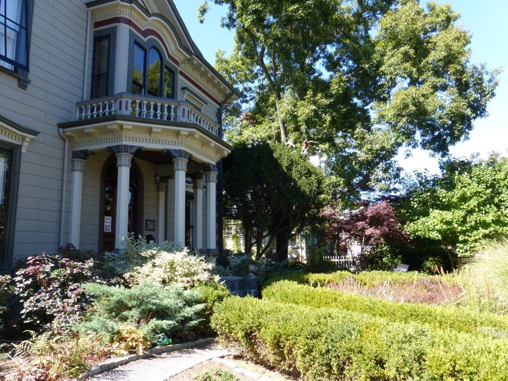 Taylor House Bed & Breakfast