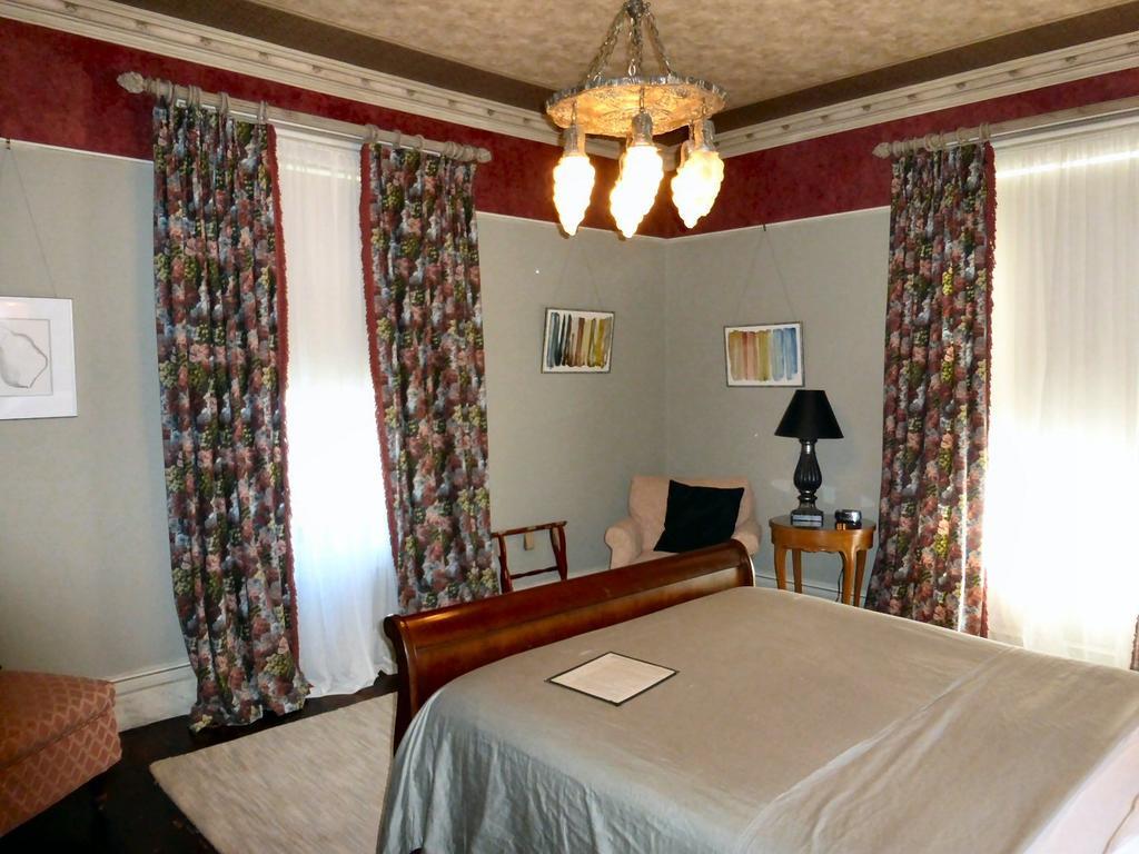 Taylor House Bed & Breakfast Boston