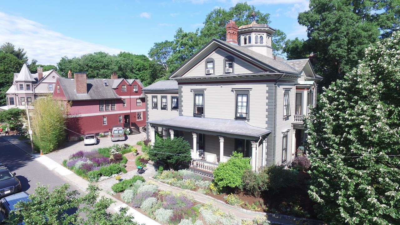 Taylor House Bed & Breakfast
