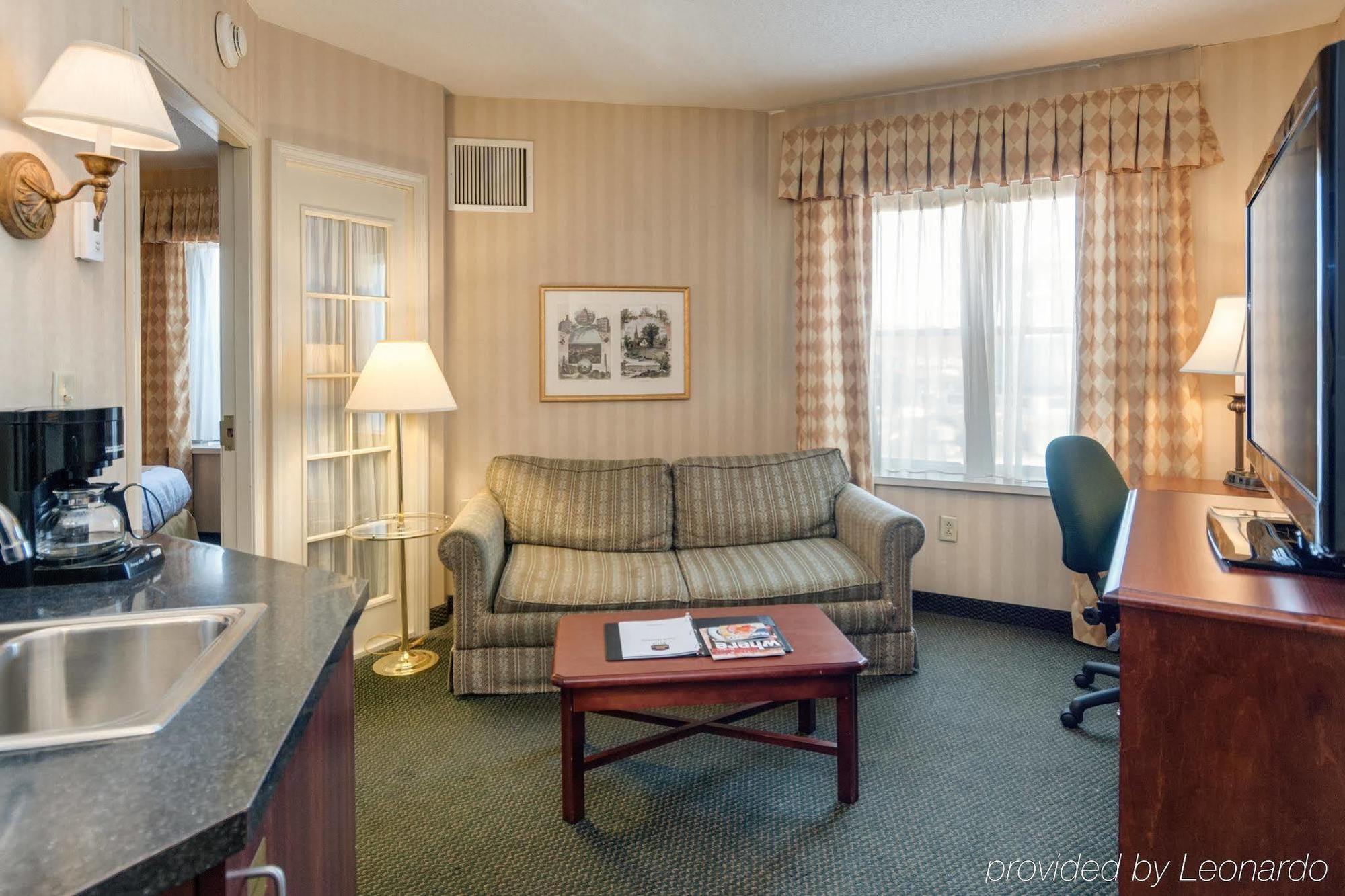 Best Western Plus 2* Boston