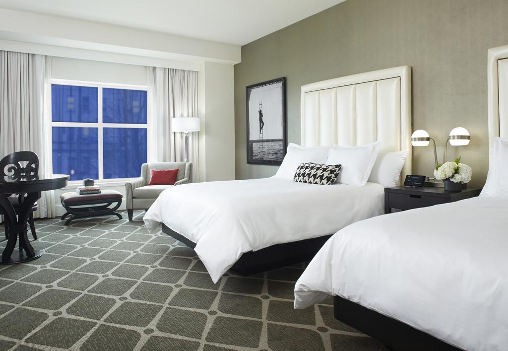 Hotel Commonwealth