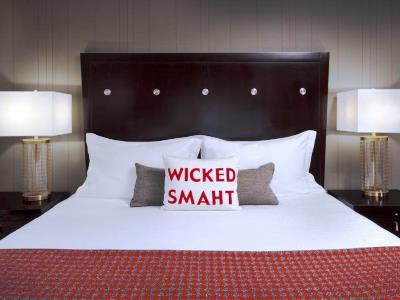 Pennyweight Boston, Curio Collection By Hilton
