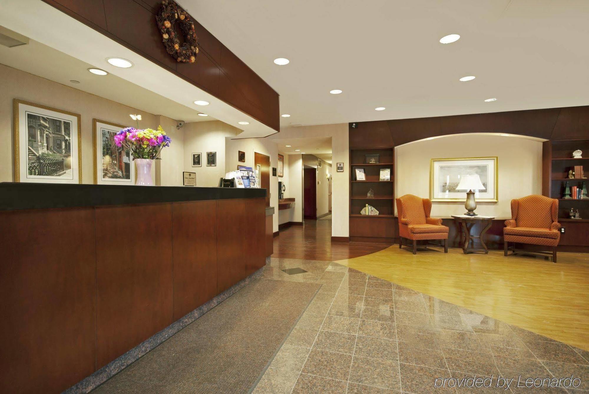 Best Western Plus Hotel 2*
