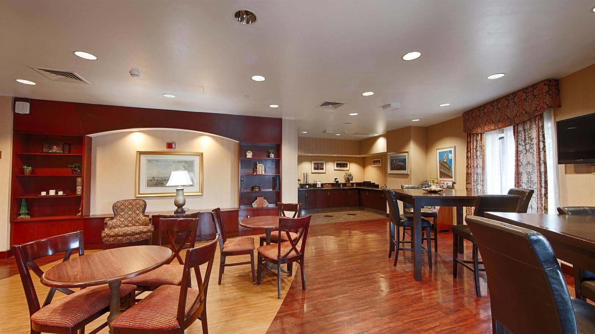 Best Western Plus 2*