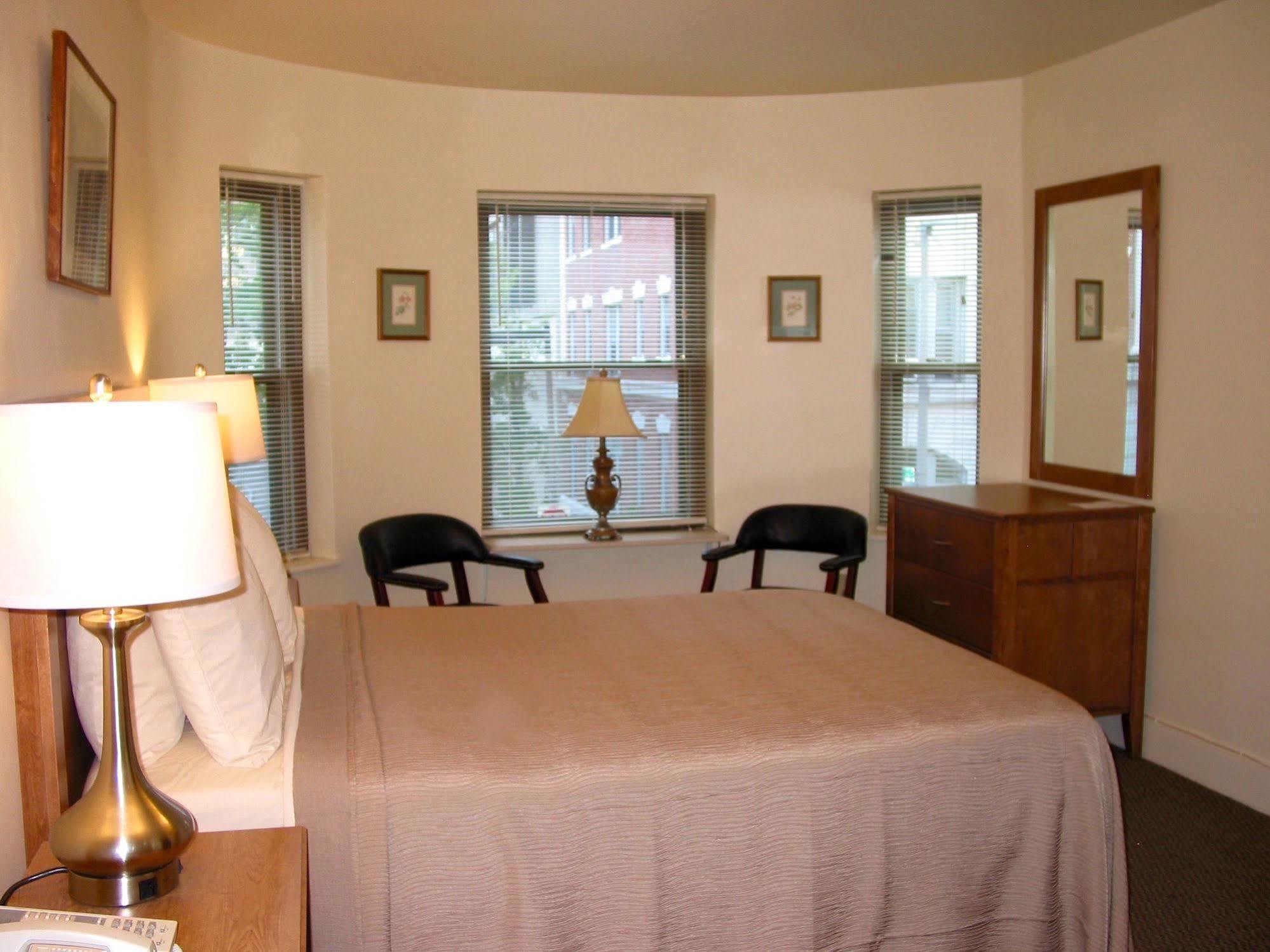 Guest house Oasis Boston