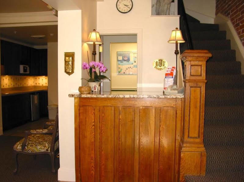 Guest house Oasis Boston