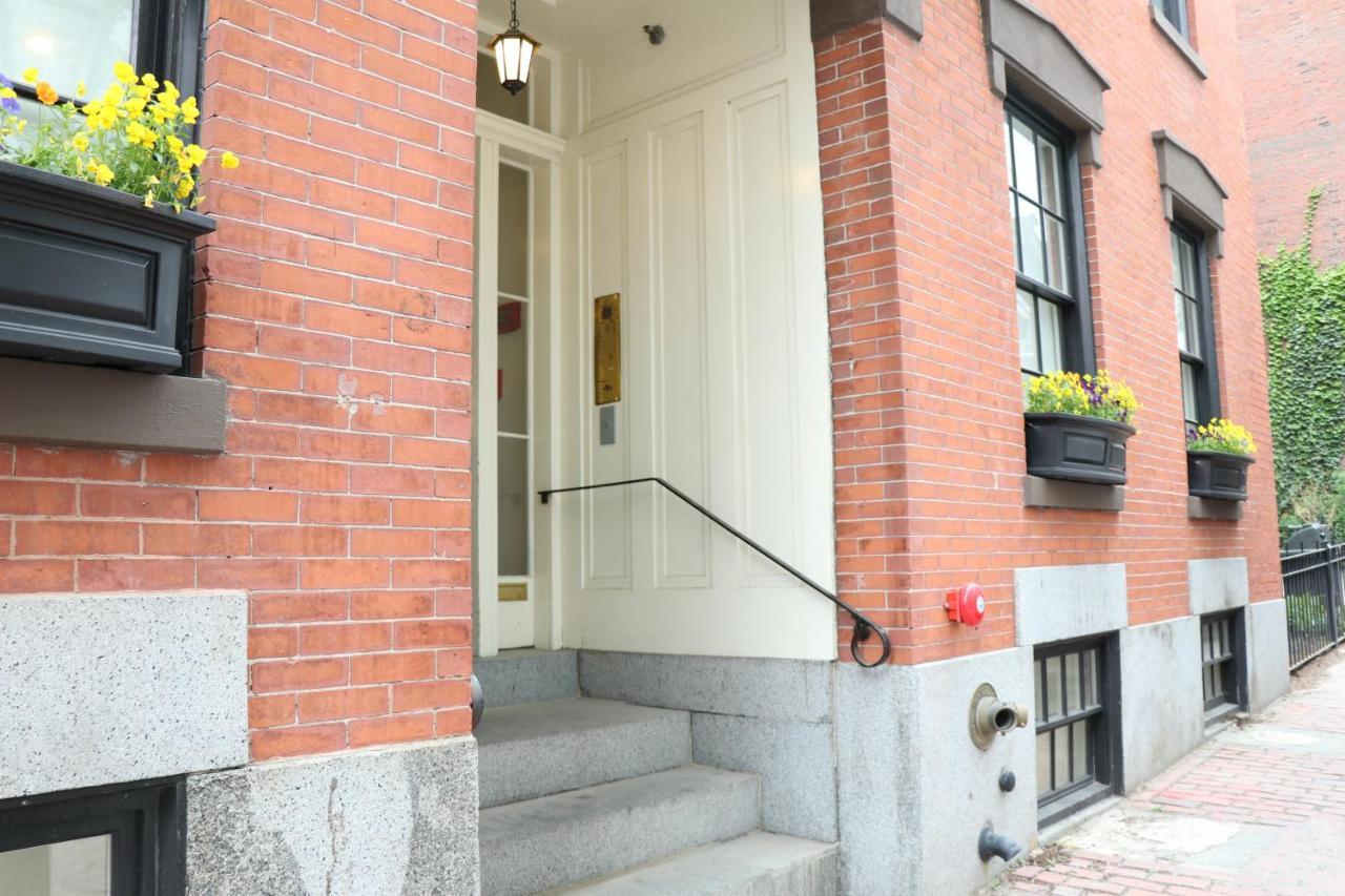 Cozy Furnished In Beacon Hill #4 Apartment *